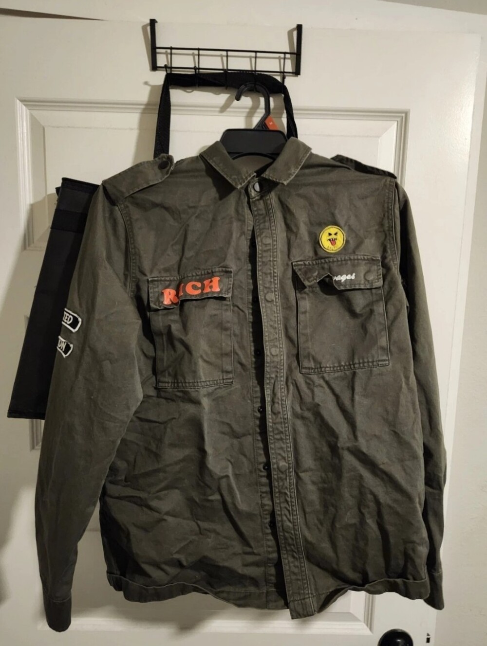 Forever 21 Savage Shirt Men's Medium Green Buttons Patches Cotton Canvas